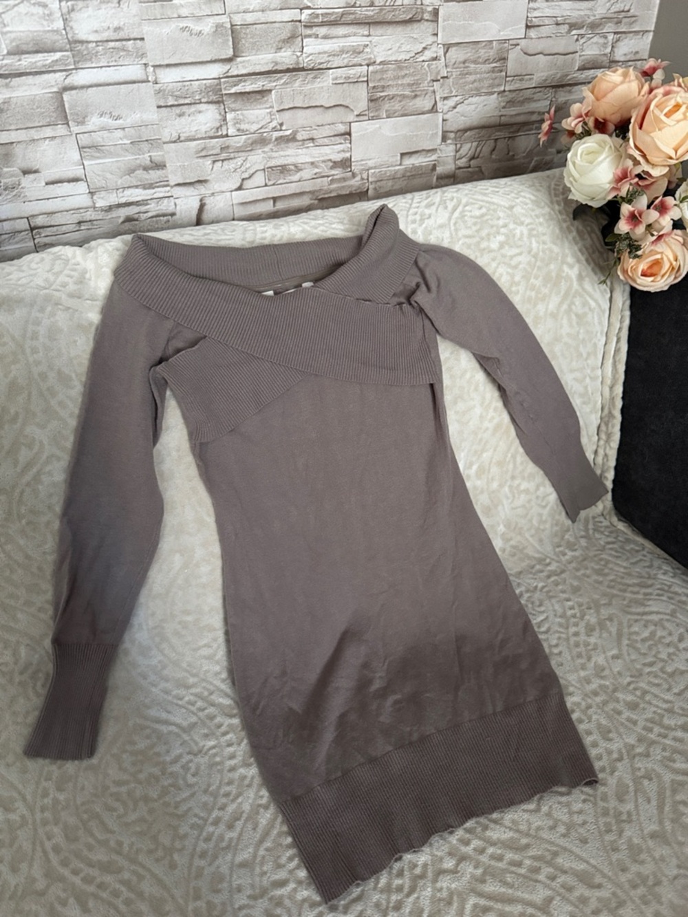 Riley & Rae Off-Shoulder Knit Dress in Mauve Gray